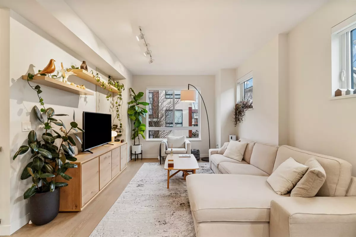 Dining Area Photo of 60 10199 River Drive, Richmond, BC
