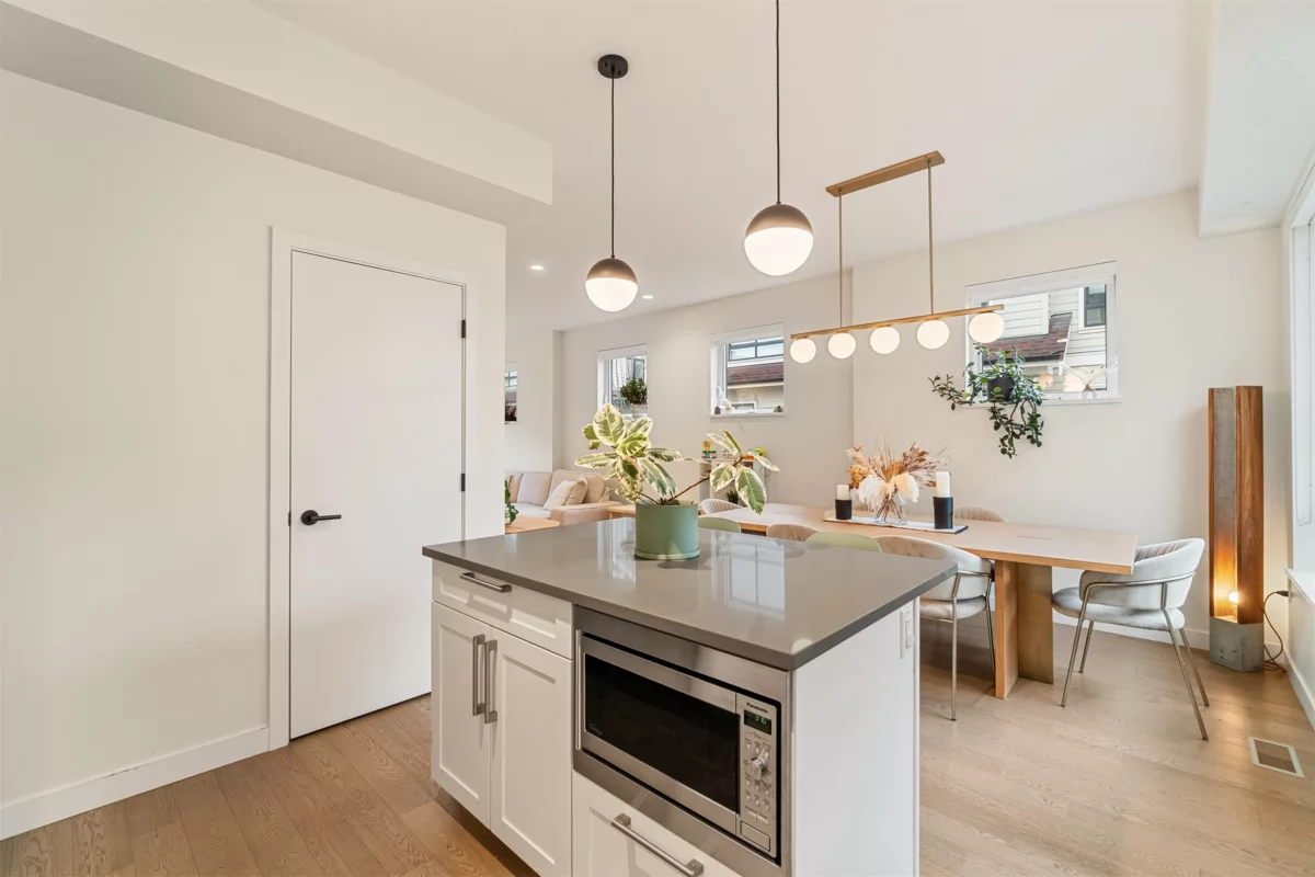 Primary Bathroom Photo of 60 10199 River Drive, Richmond, BC
