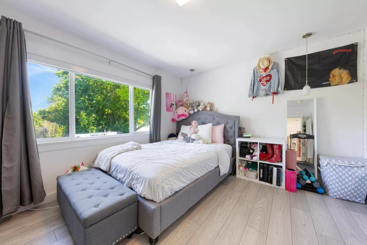 Hot Tub / Spa Photo of 23177 Willett Avenue, Richmond, BC