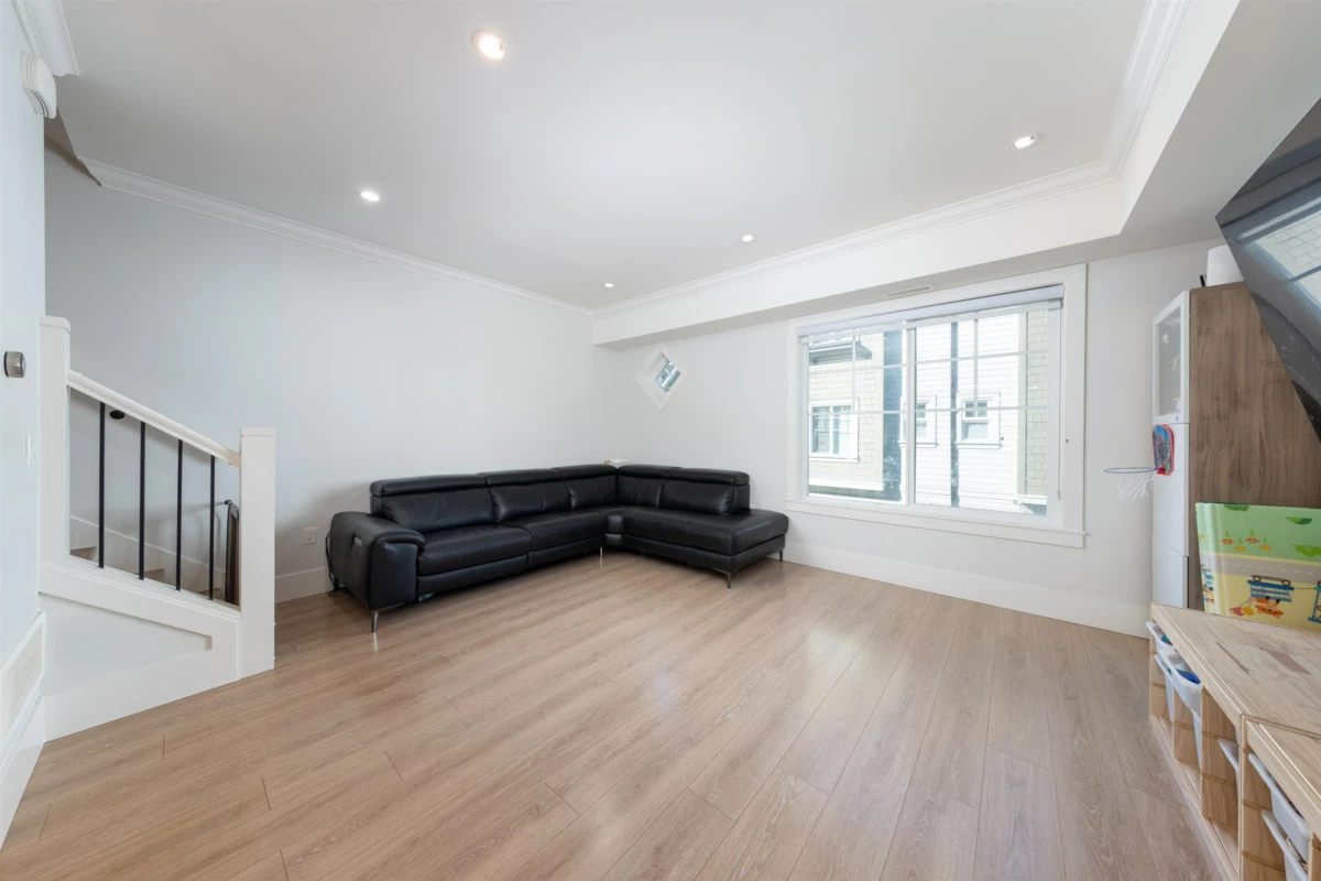 Powder Room Photo of 9 9211 Mckim Way, Richmond, BC