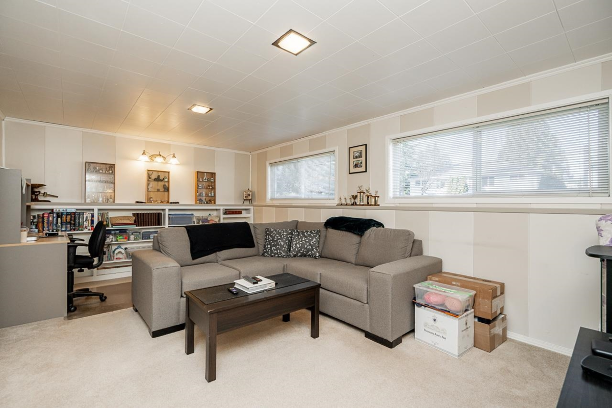 Bedroom 4 Photo of 1590 Westminster Avenue, Port Coquitlam, BC