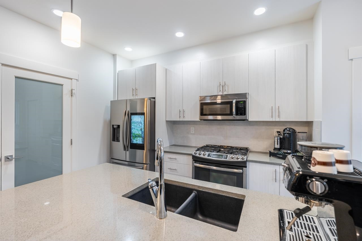 Bedroom 3 Photo of 11167 240th Street, Maple Ridge, BC