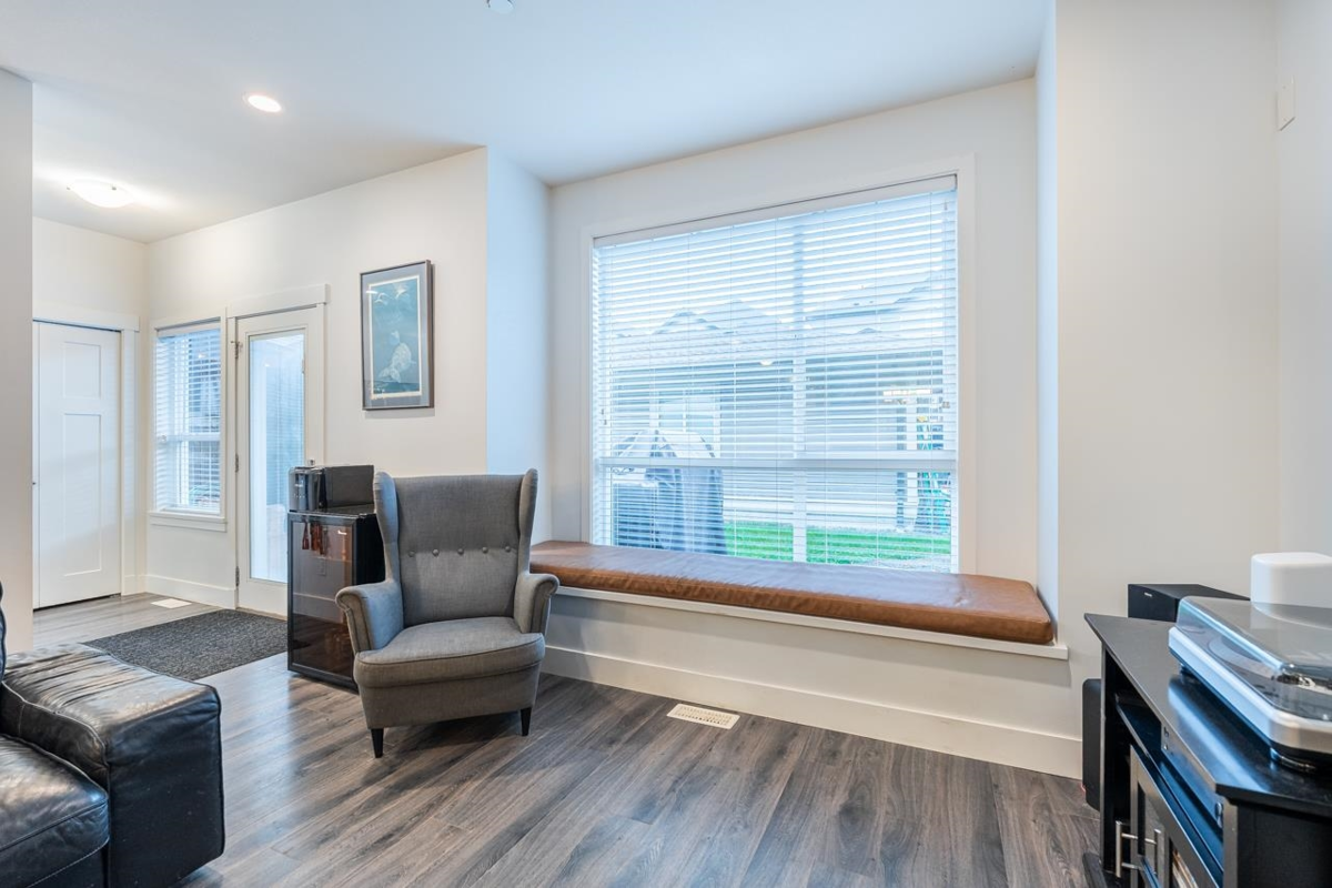 Breakfast Nook Photo of 11167 240th Street, Maple Ridge, BC