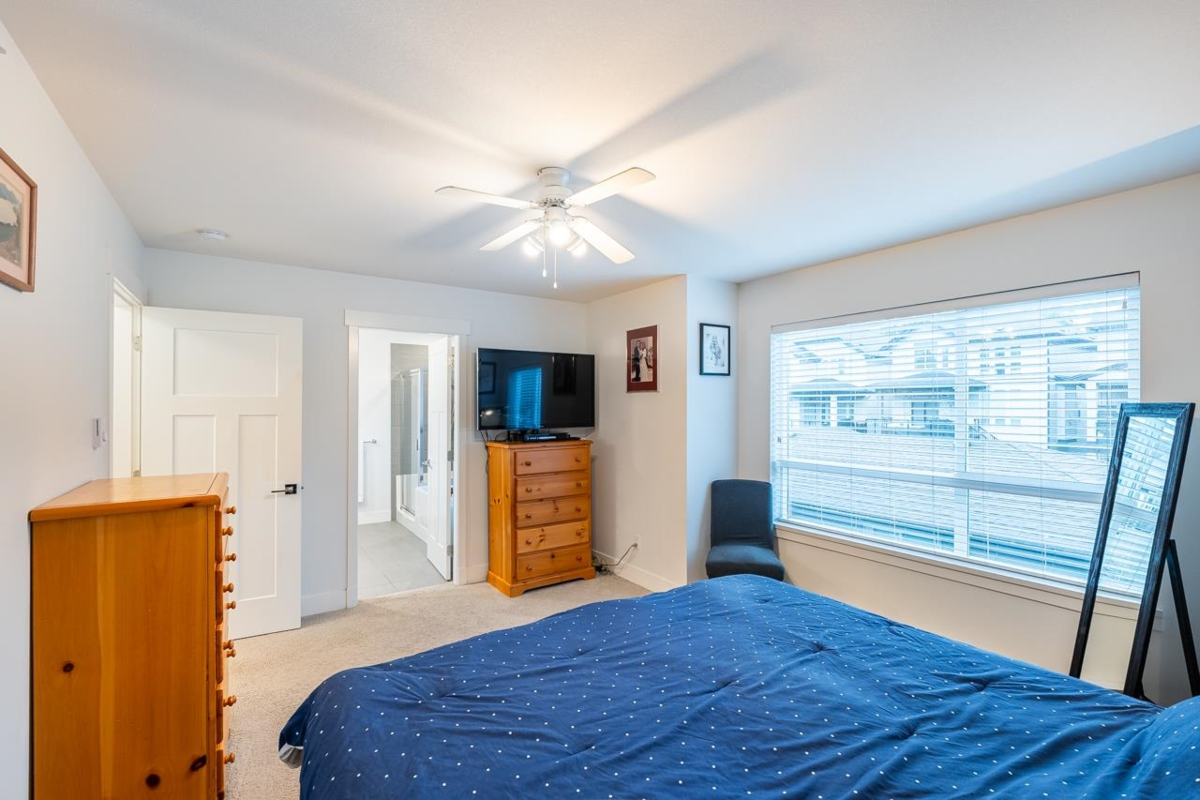 Laundry Room Photo of 11167 240th Street, Maple Ridge, BC