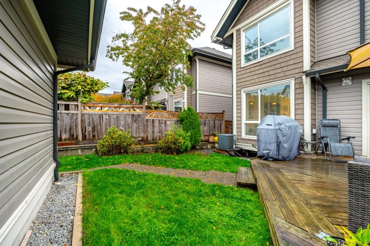 Outdoor Kitchen Photo of 11167 240th Street, Maple Ridge, BC