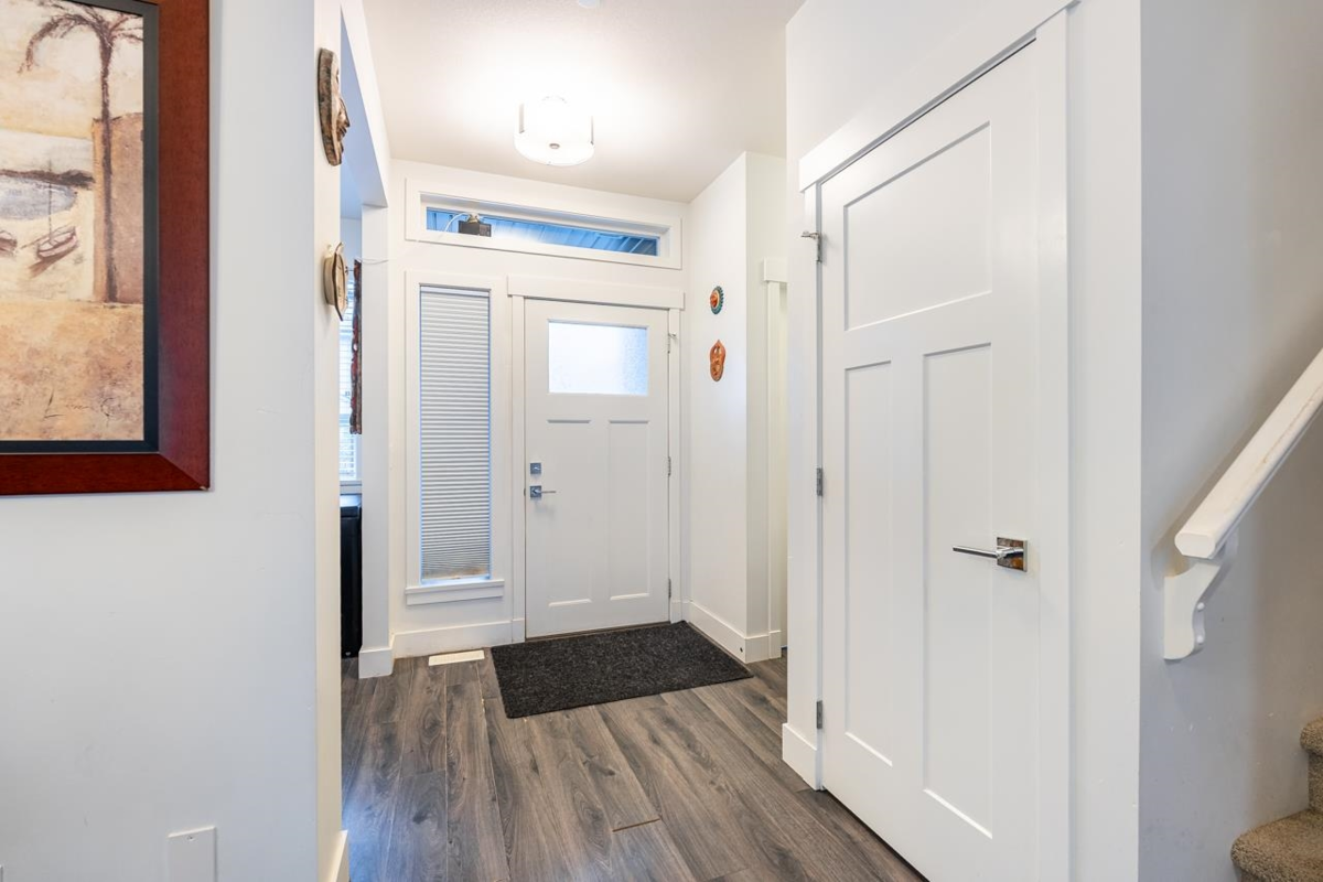 Powder Room Photo of 11167 240th Street, Maple Ridge, BC