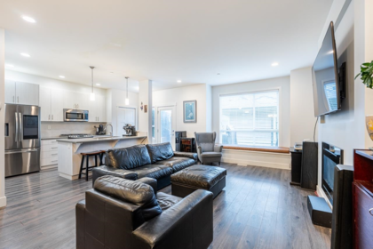 Kitchen Photo of 11167 240th Street, Maple Ridge, BC