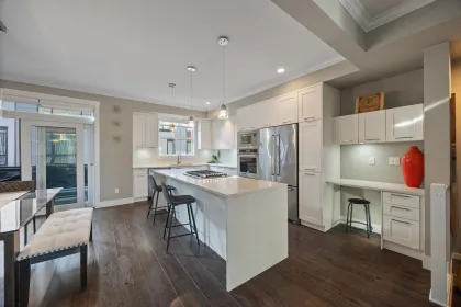 154 16488 64 Avenue, Surrey, BC