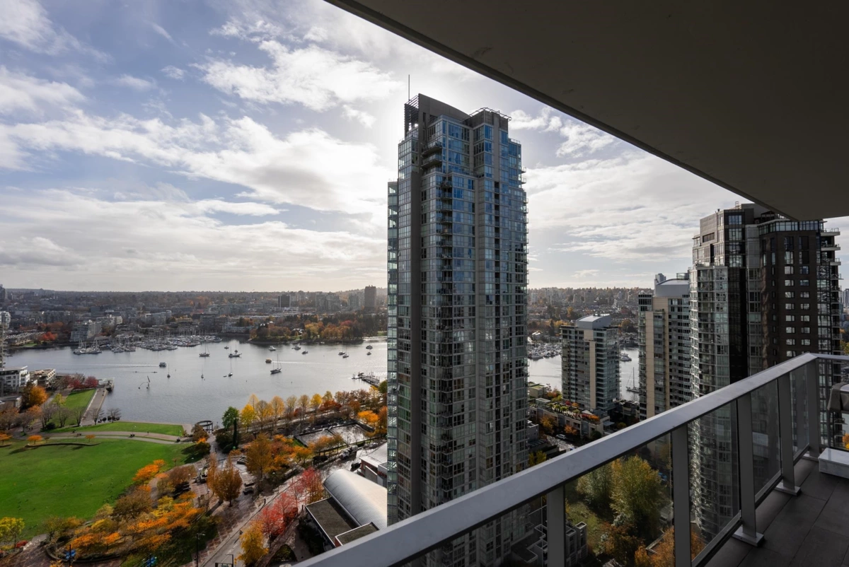Loft / Bonus Room Photo of 2502 499 Pacific Street, Vancouver, BC