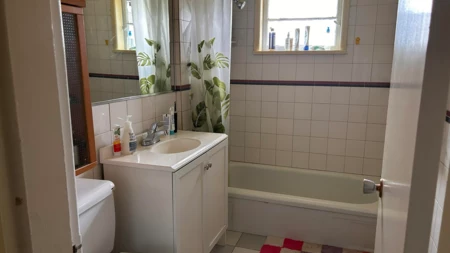 Powder Room Photo of 2306 Rupert Street, Vancouver, BC