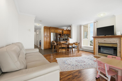 Kitchen Photo of 1808 7077 Beresford Street, Burnaby, BC