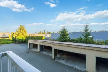 Backyard Photo of 206 2567 Victoria Street, Abbotsford, BC