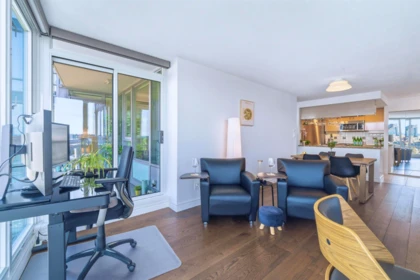 Kitchen Island Photo of 3608 1033 Marinaside Crescent, Vancouver, BC