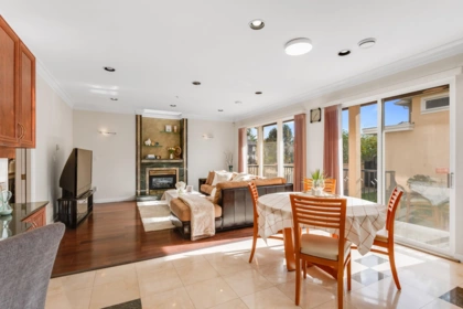 Breakfast Nook Photo of 1088 W 42nd Avenue, Vancouver, BC