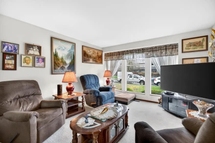 Breakfast Nook Photo of 12125 189a Street, Pitt Meadows, BC