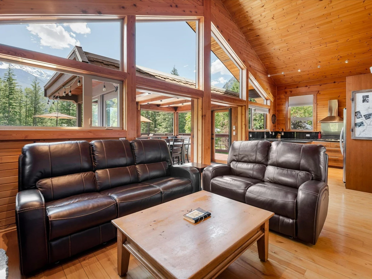 Living Room Photo of 1470 Fraser Road, Pemberton, BC
