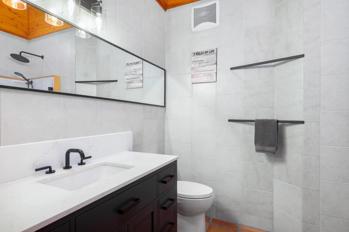Primary Bathroom Photo of 1470 Fraser Road, Pemberton, BC
