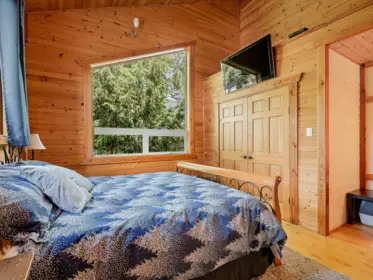 Breakfast Nook Photo of 1470 Fraser Road, Pemberton, BC