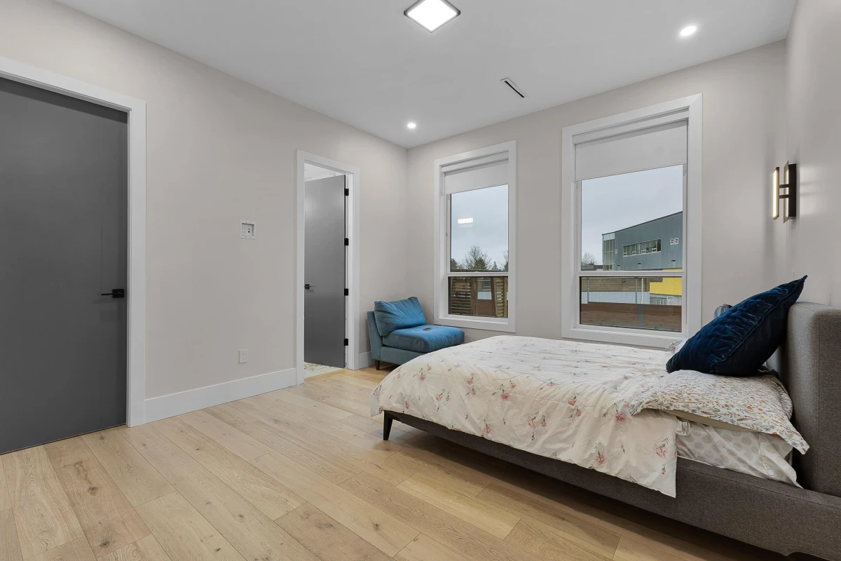 Family Room Photo of 6122 152a Street, Surrey, BC