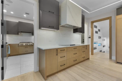 Laundry Room Photo of 6122 152a Street, Surrey, BC