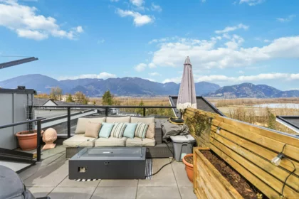 Front Yard Photo of 6 43998 Chilliwack Mountain Road, Chilliwack, BC