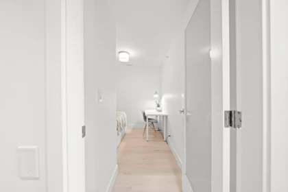 Hallway Photo of 404 1210 E 27th Street, North Vancouver, BC