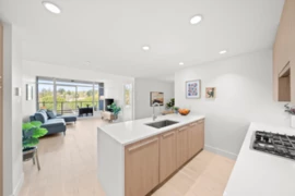 404 1210 E 27th Street, North Vancouver, BC