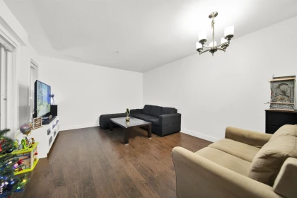 305 13883 Laurel Drive, Surrey, BC, Surrey — Apartment/Condo for sale