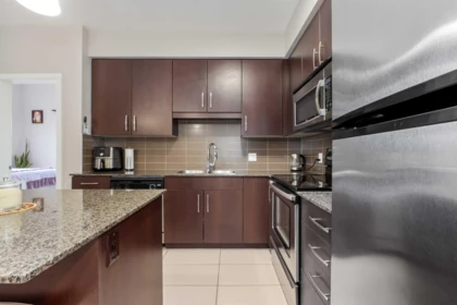 Kitchen Island Photo of 404 22290 North Avenue, Maple Ridge, BC
