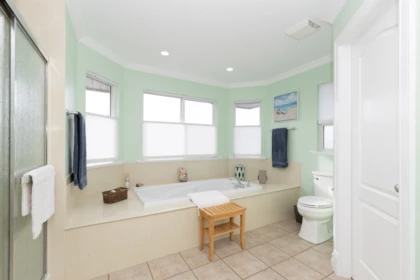 Powder Room Photo of 8022 Little Terrace, Mission, BC