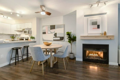 Breakfast Nook Photo of 313 760 Kingsway, Vancouver, BC