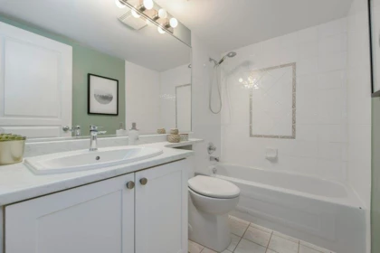 Guest Bathroom Photo of 313 760 Kingsway, Vancouver, BC