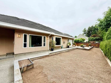 Garden / Landscaping Photo of 2485 148a Street, Surrey, BC