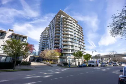 811 5811 No. 3 Road, Richmond, BC, Richmond — Apartment/Condo for sale