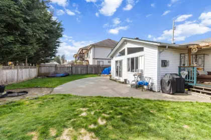 Outdoor Kitchen Photo of 32622 Egglestone Avenue, Mission, BC