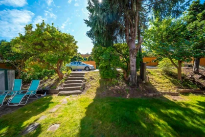 Staircase Photo of 5130 Buxton Street, Burnaby, BC