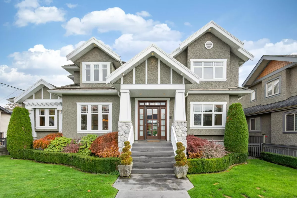 Exterior Front Photo of 186 Macdonald Avenue, Burnaby, BC