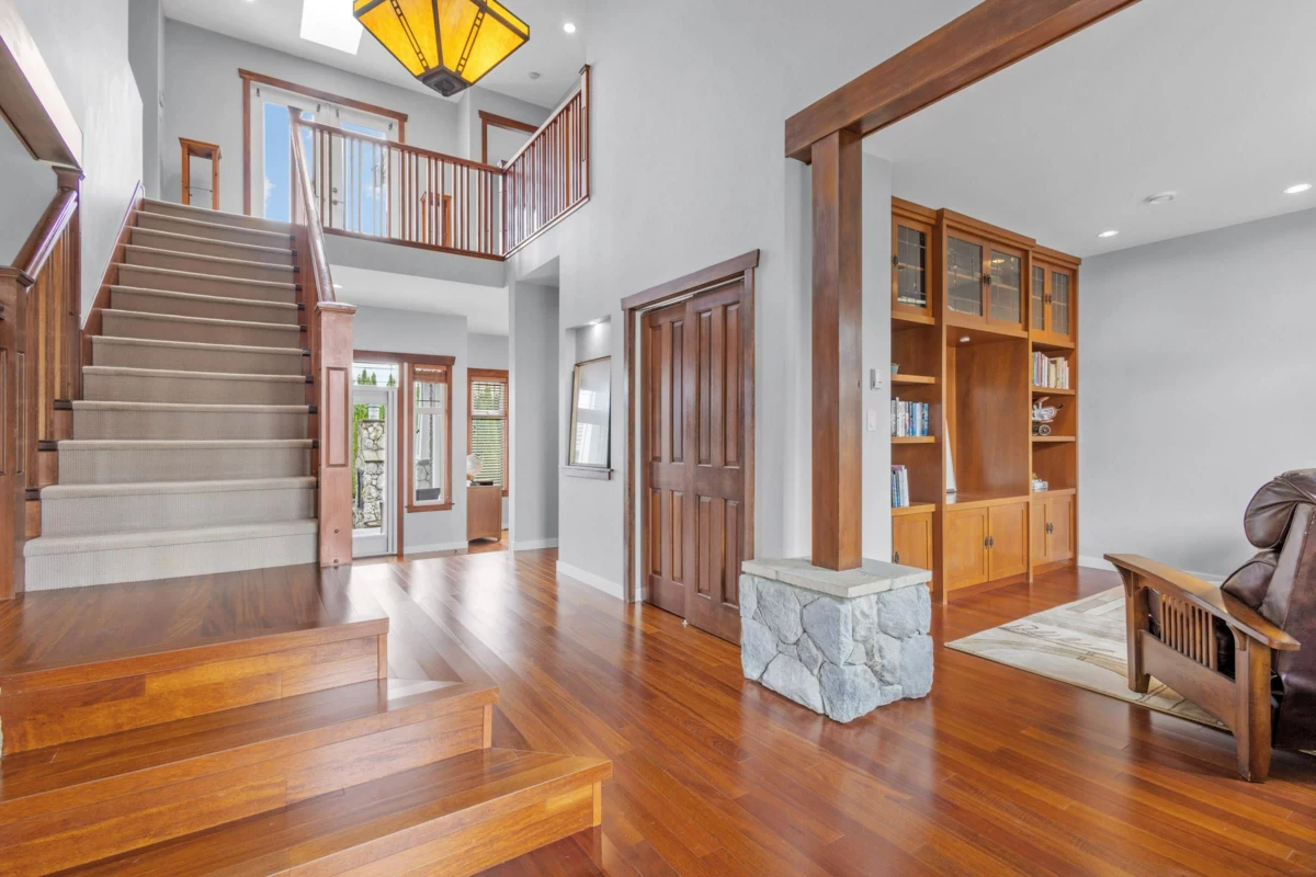 Living Room Photo of 186 Macdonald Avenue, Burnaby, BC