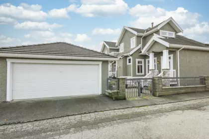 Aerial View of 186 Macdonald Avenue, Burnaby, BC
