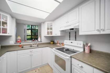 Breakfast Nook Photo of 101 10899 University Drive, Surrey, BC