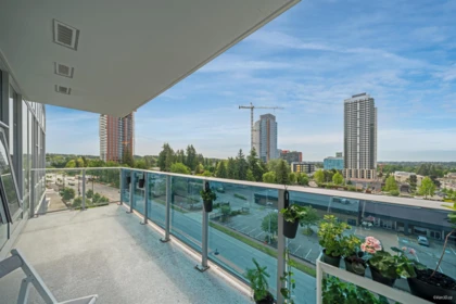 711 13615 Fraser Highway, Surrey, BC, Surrey — Apartment/Condo for sale