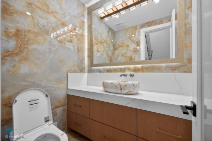 Primary Bathroom Photo of 12927 115a Avenue, Surrey, BC