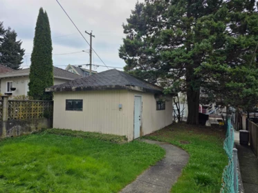 Breakfast Nook Photo of 2530 7th Avenue, Vancouver, BC