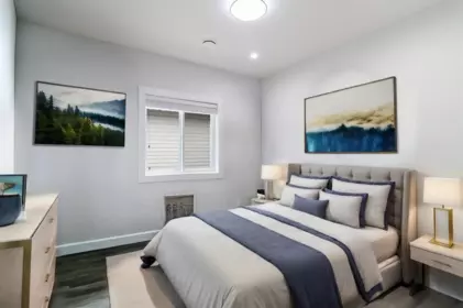 Hallway Photo of 1411 Salter Street, New Westminster, BC