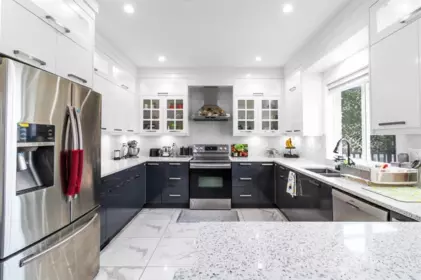 Kitchen Photo of 1411 Salter Street, New Westminster, BC