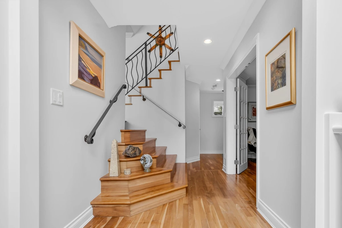 Dining Area Photo of 1279 Everall Street, White Rock, BC