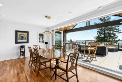 Breakfast Nook Photo of 1279 Everall Street, White Rock, BC