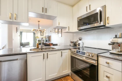 Kitchen Island Photo of 304 135 Eleventh Street, New Westminster, BC