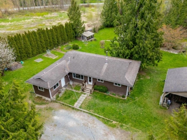 Garden / Landscaping Photo of 49163 Bell Acres Road, Sardis - Chwk River Valley, BC