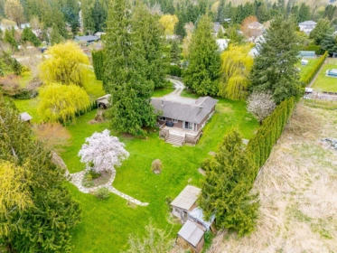 Hot Tub / Spa Photo of 49163 Bell Acres Road, Sardis - Chwk River Valley, BC